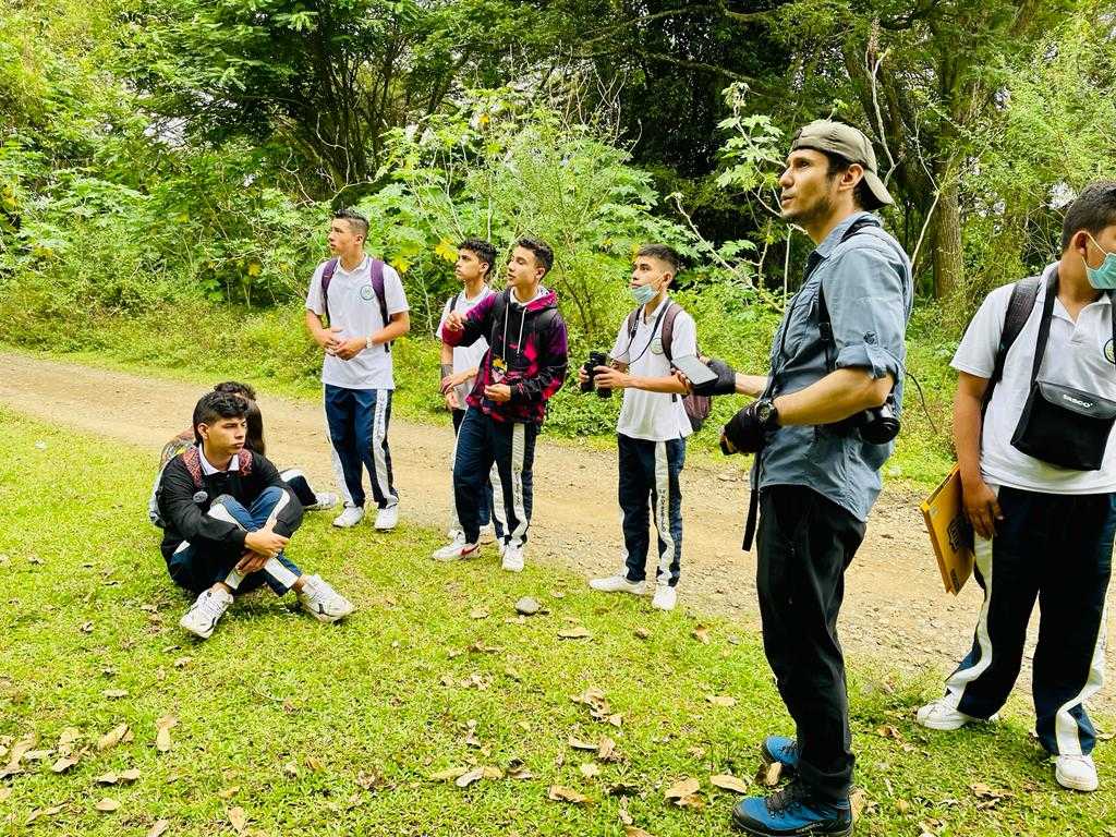 Con curso en ‘Introducción al avistamiento de aves’ la UAO fortalece el turismo de naturaleza en el Corredor Turístico del Nima